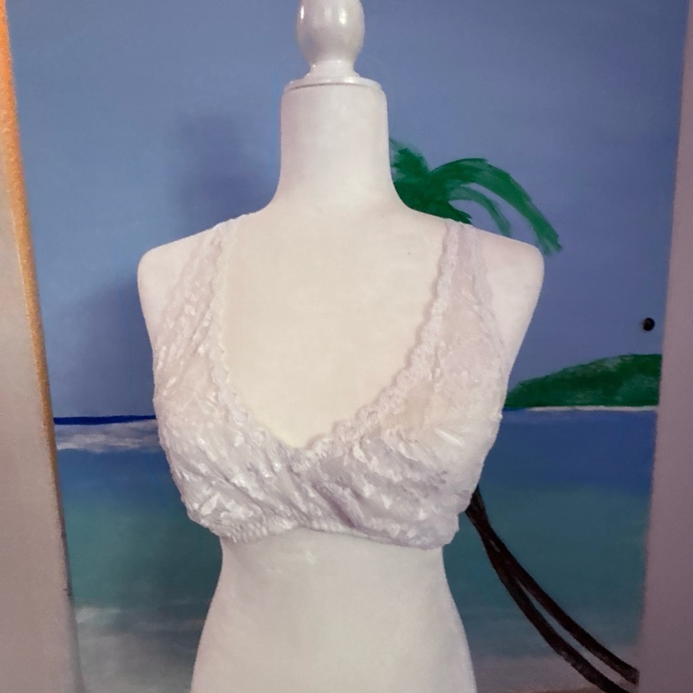 Cosabella White Lace Bralette Large